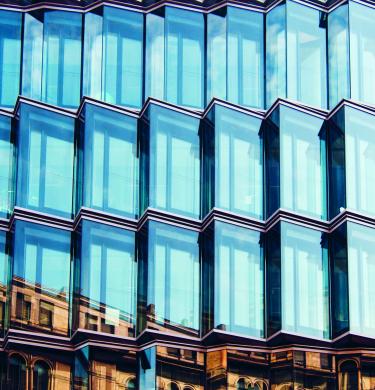 Esset Valorisation renforce son expertise avec le lancement d’une activité Brokerage dédiée au tertiaire mid-cap